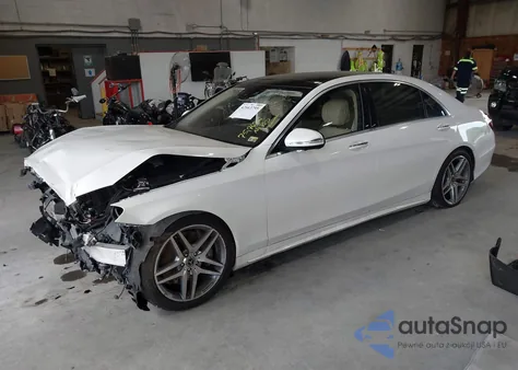 2014 Mercedes-Benz S 550 4Matic из США, поврежденный, VIN WDDUG8FB8EA068235